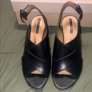 Clarks Black Sandals with Crisscross Straps and Slingback
